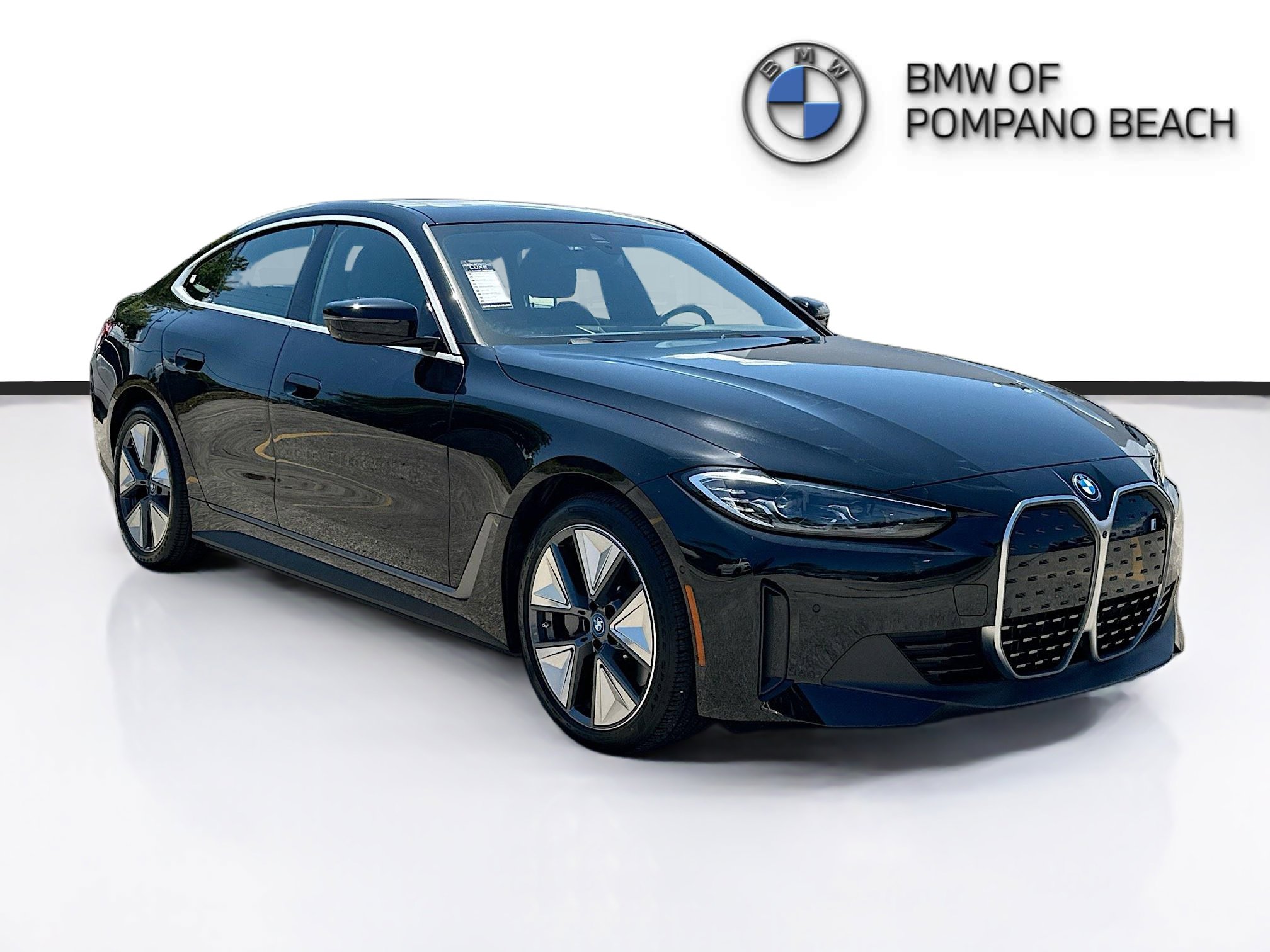 Used 2023 BMW i4 eDrive35 RWD image 1