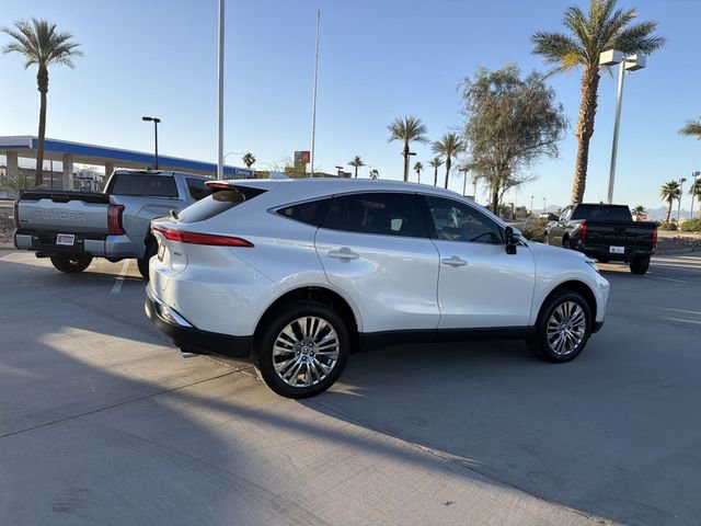 Certified 2023 Toyota Venza XLE AWD/4WD image 4