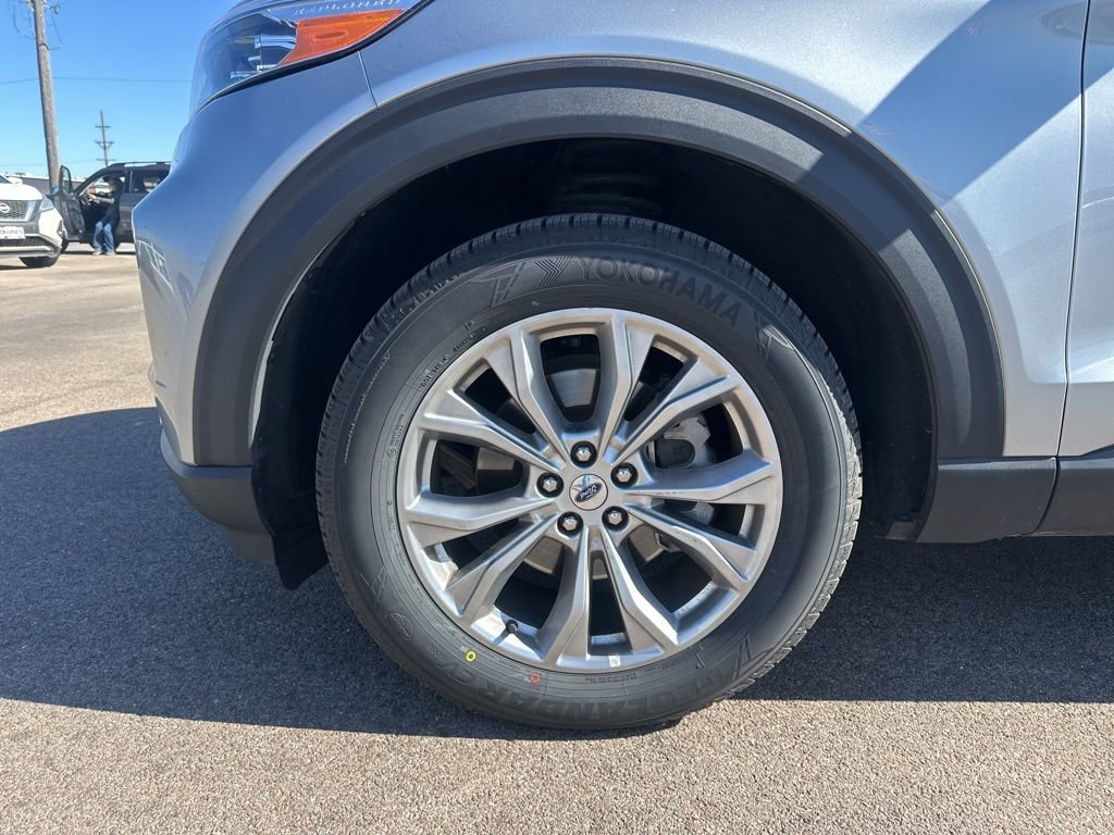 Certified 2023 Ford Explorer Limited image 15