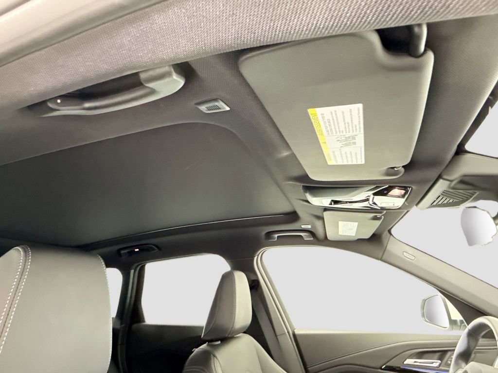 Certified 2025 BMW X1 xDrive28i w/ Convenience Package image 16