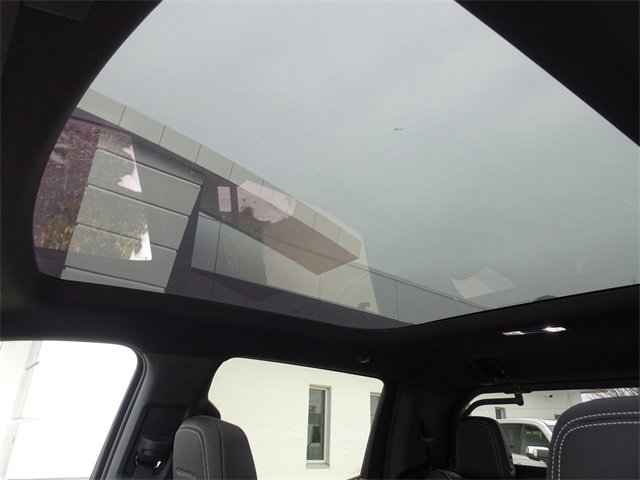 New 2025 GMC Sierra EV Denali image 13