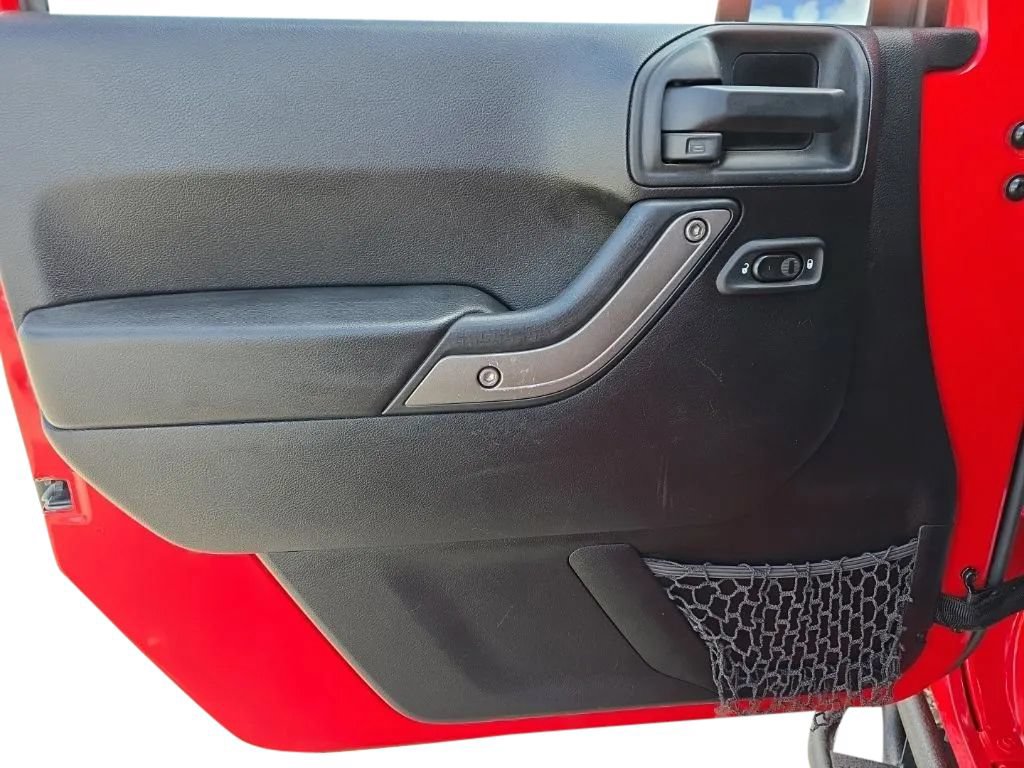 Used 2016 Jeep Wrangler Unlimited Sport AWD/4WD image 11