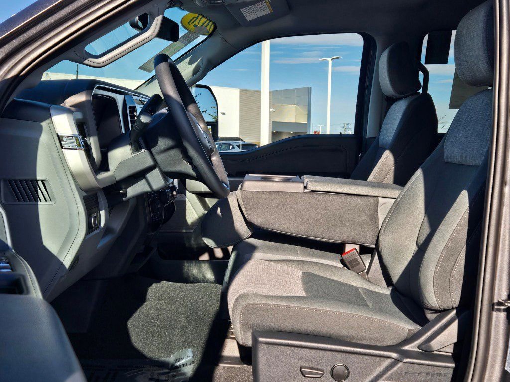 New 2026 Ford F350 XLT w/ XLT Premium Package image 18