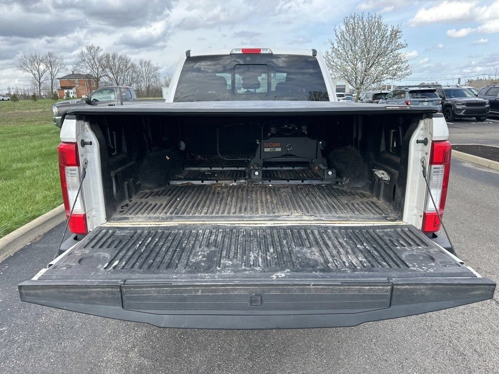 Used 2017 Ford F250 Lariat w/ Lariat Ultimate Package AWD/4WD image 13