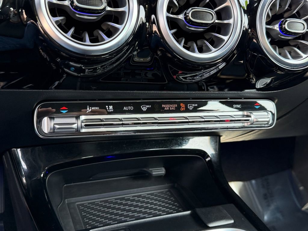 Used 2025 Mercedes-Benz CLA 250 4MATIC image 22