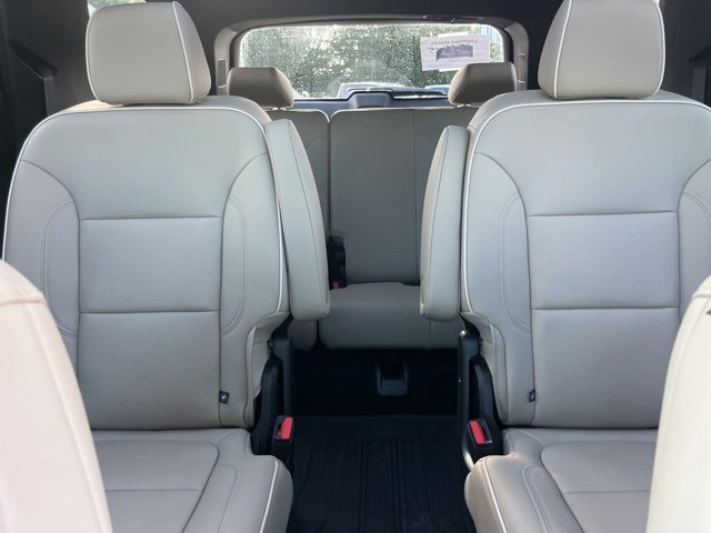 Certified 2023 Chevrolet Traverse Premier w/ LPO, Floor Liner Package image 42