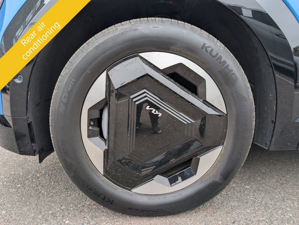 Used 2024 Kia EV9 Land AWD/4WD image 13