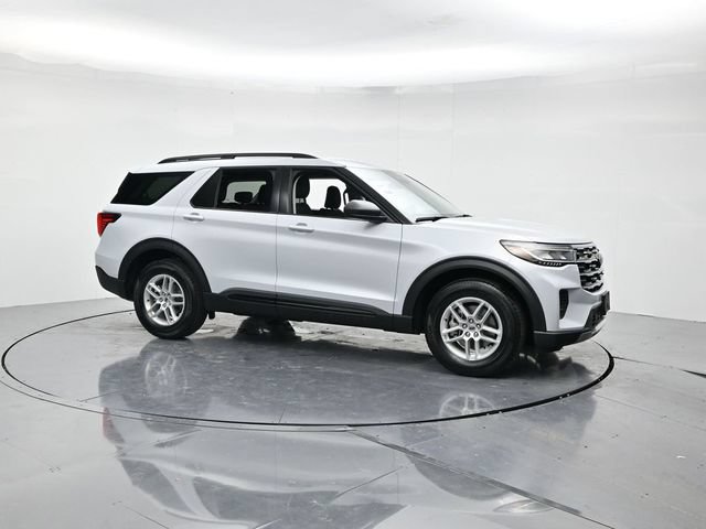 Used 2026 Ford Explorer Active RWD video 3