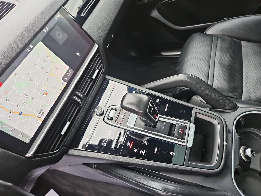 Used 2019 Porsche Cayenne AWD/4WD image 24