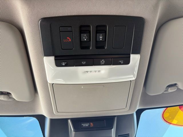 Used 2022 Nissan Rogue Platinum w/ Head-Up Display Package image 20