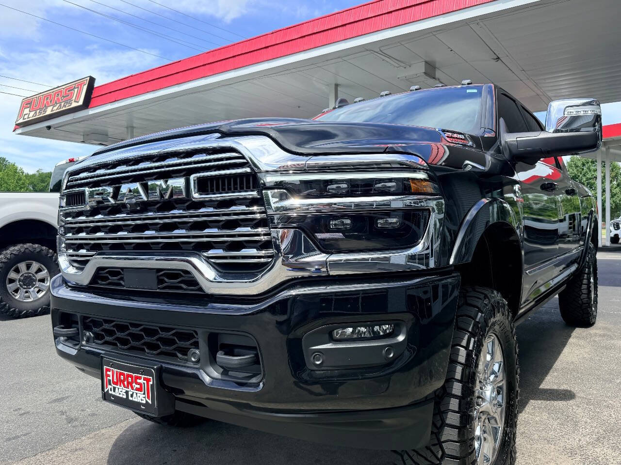 Used 2025 RAM 2500 Limited AWD/4WD image 18