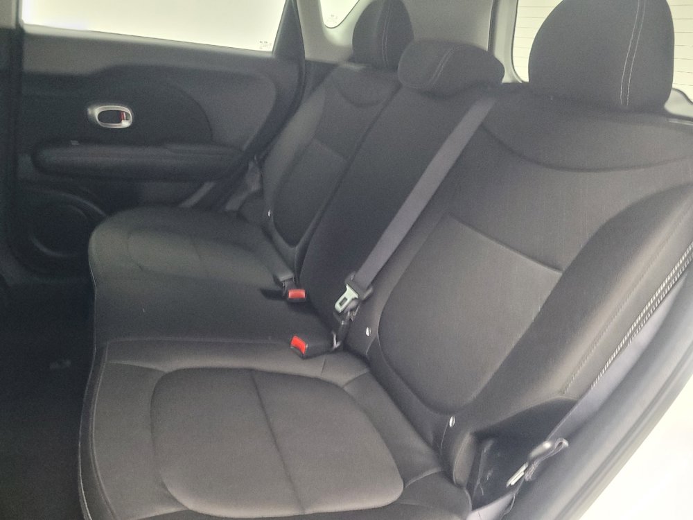 Used 2018 Kia Soul w/ Convenience Package image 18