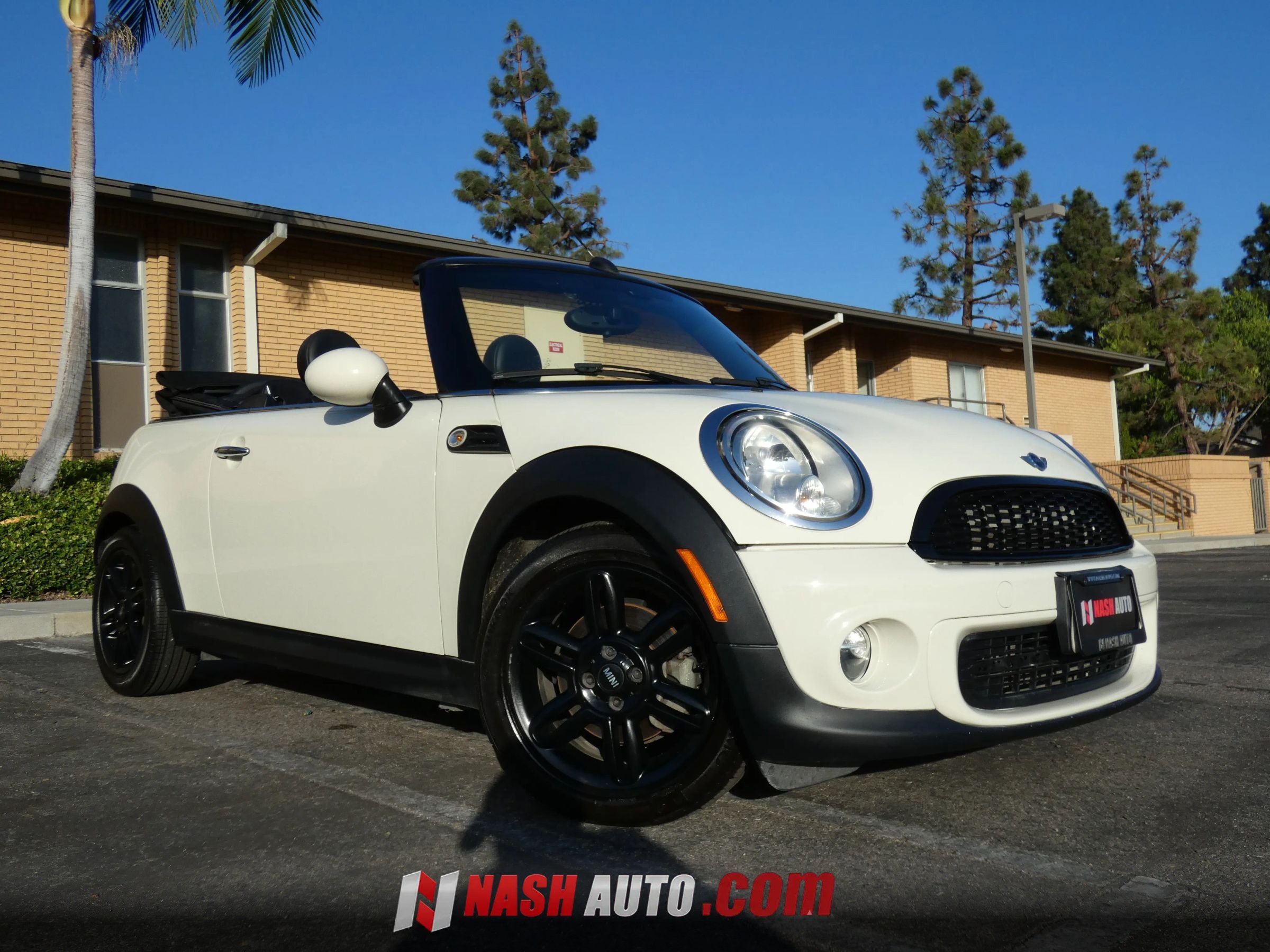 Used 2015 MINI Cooper Convertible FWD image 5