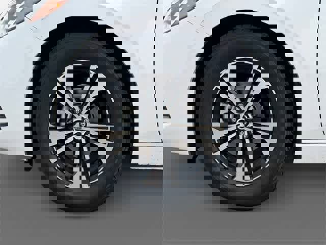 Used 2022 Nissan Sentra SV image 15