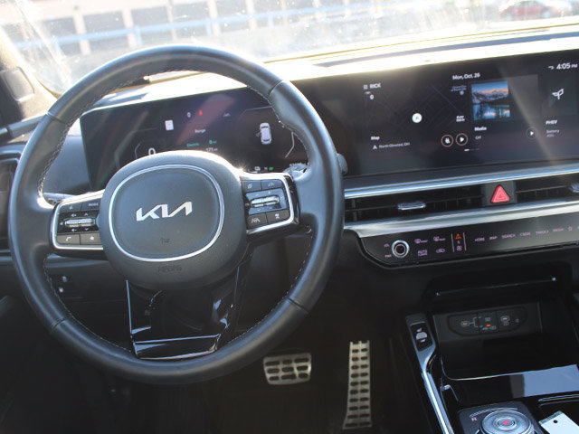 Used 2025 Kia Sorento SX Prestige AWD/4WD image 11