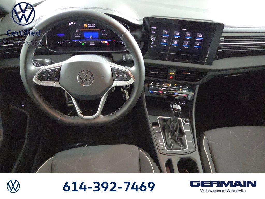 Used 2025 Volkswagen Jetta Sport image 14