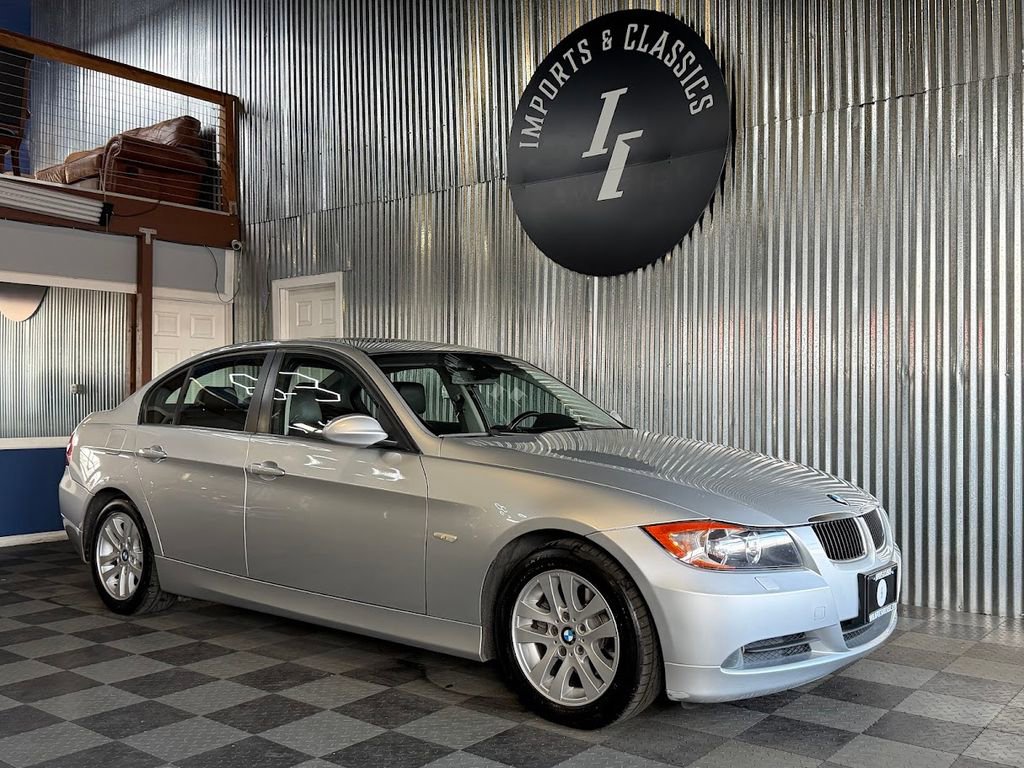 Used 2006 BMW 325xi Sedan AWD/4WD image 2