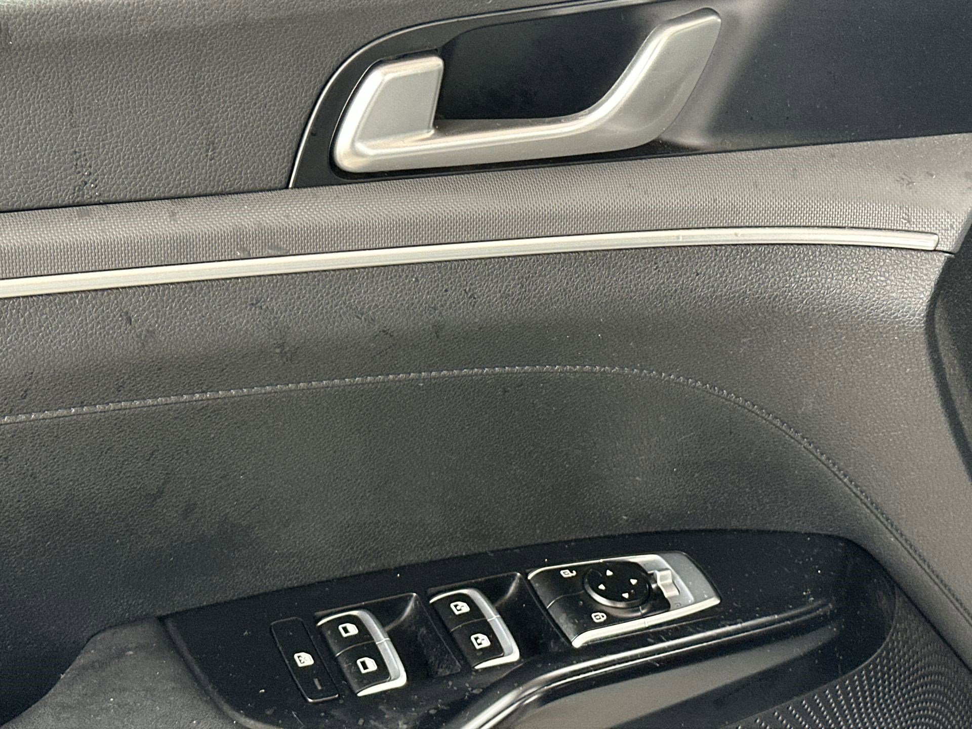 Used 2023 Kia K5 GT-Line image 15