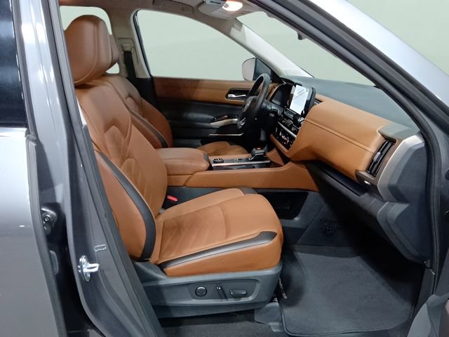 Certified 2023 Nissan Pathfinder Platinum AWD/4WD image 20