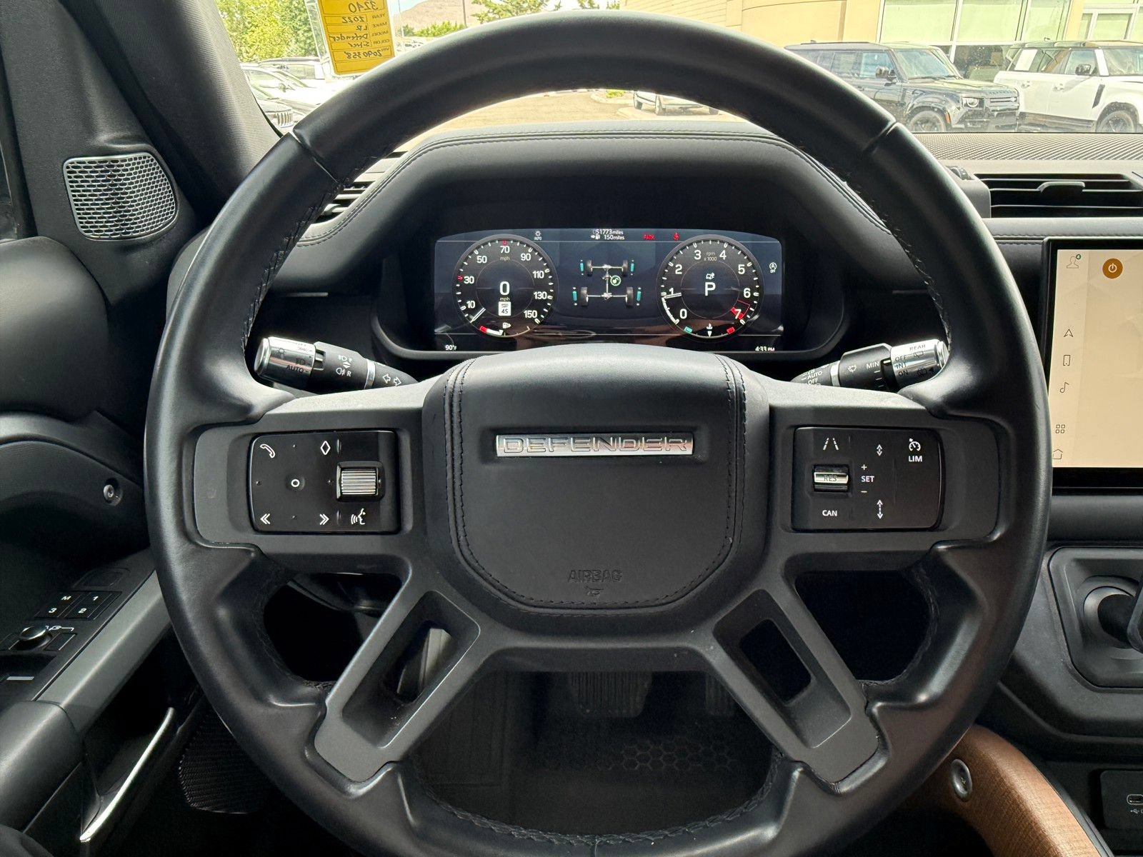 Used 2022 Land Rover Defender 110 X-Dynamic HSE AWD/4WD image 10