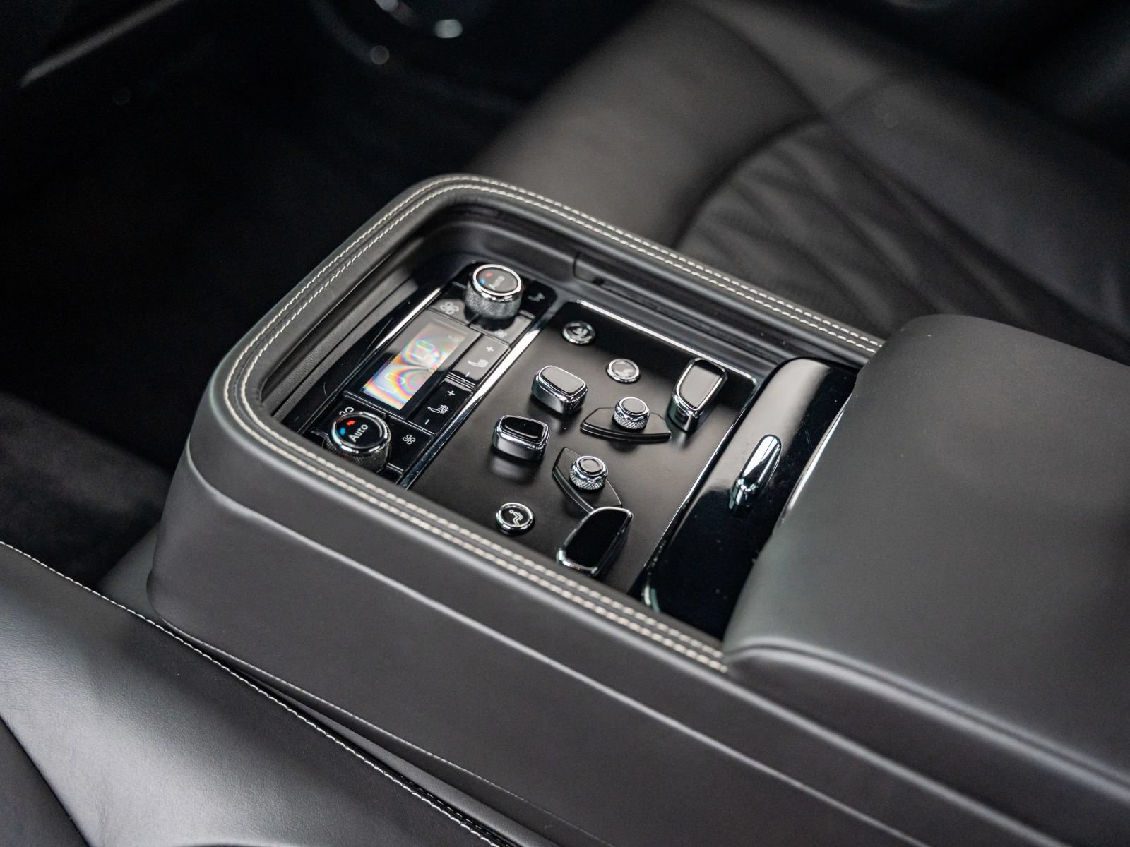 Used 2017 Bentley Mulsanne RWD image 40