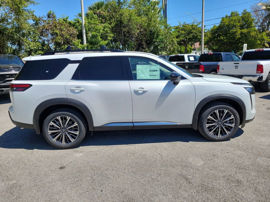 New 2026 Nissan Pathfinder Platinum image 8