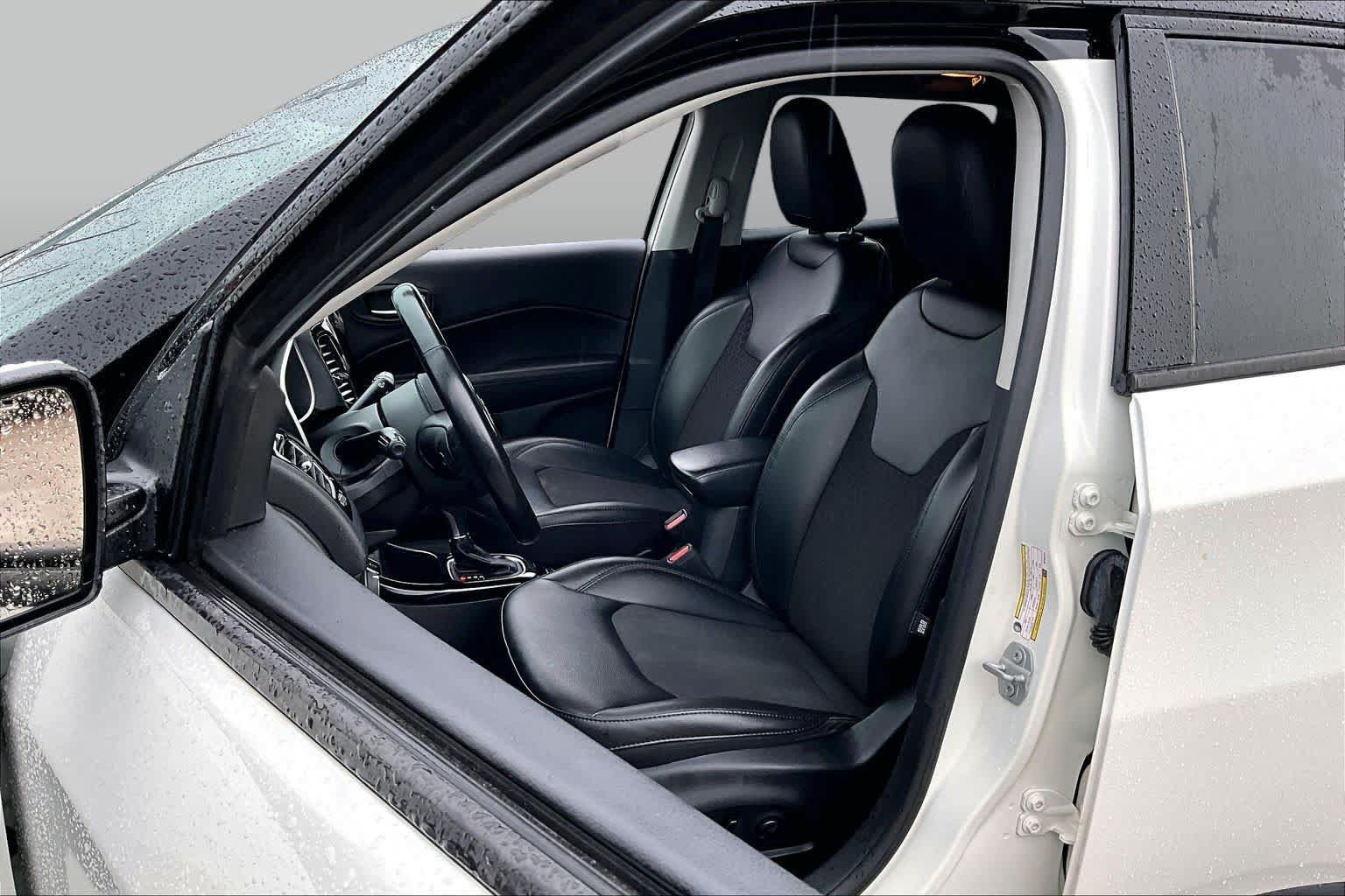 Used 2021 Jeep Compass Latitude FWD image 8