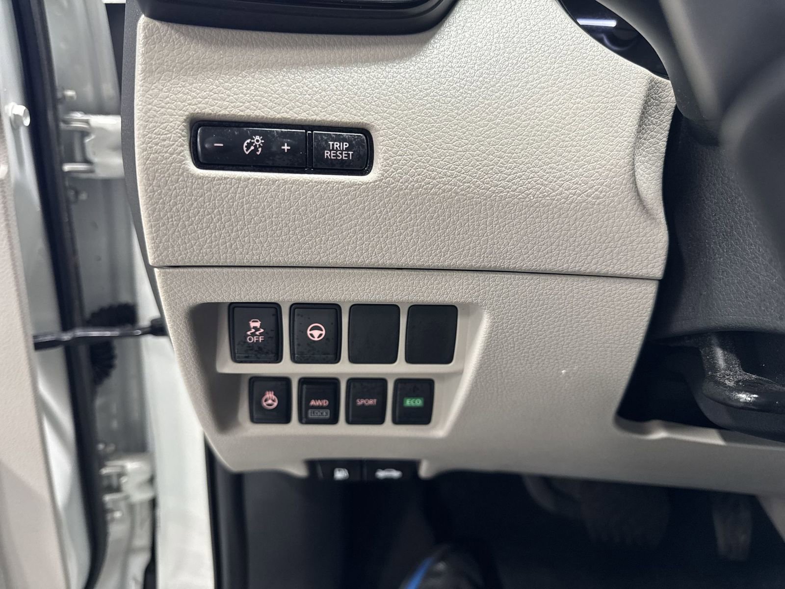 Certified 2022 Nissan Rogue Sport SL AWD/4WD image 22