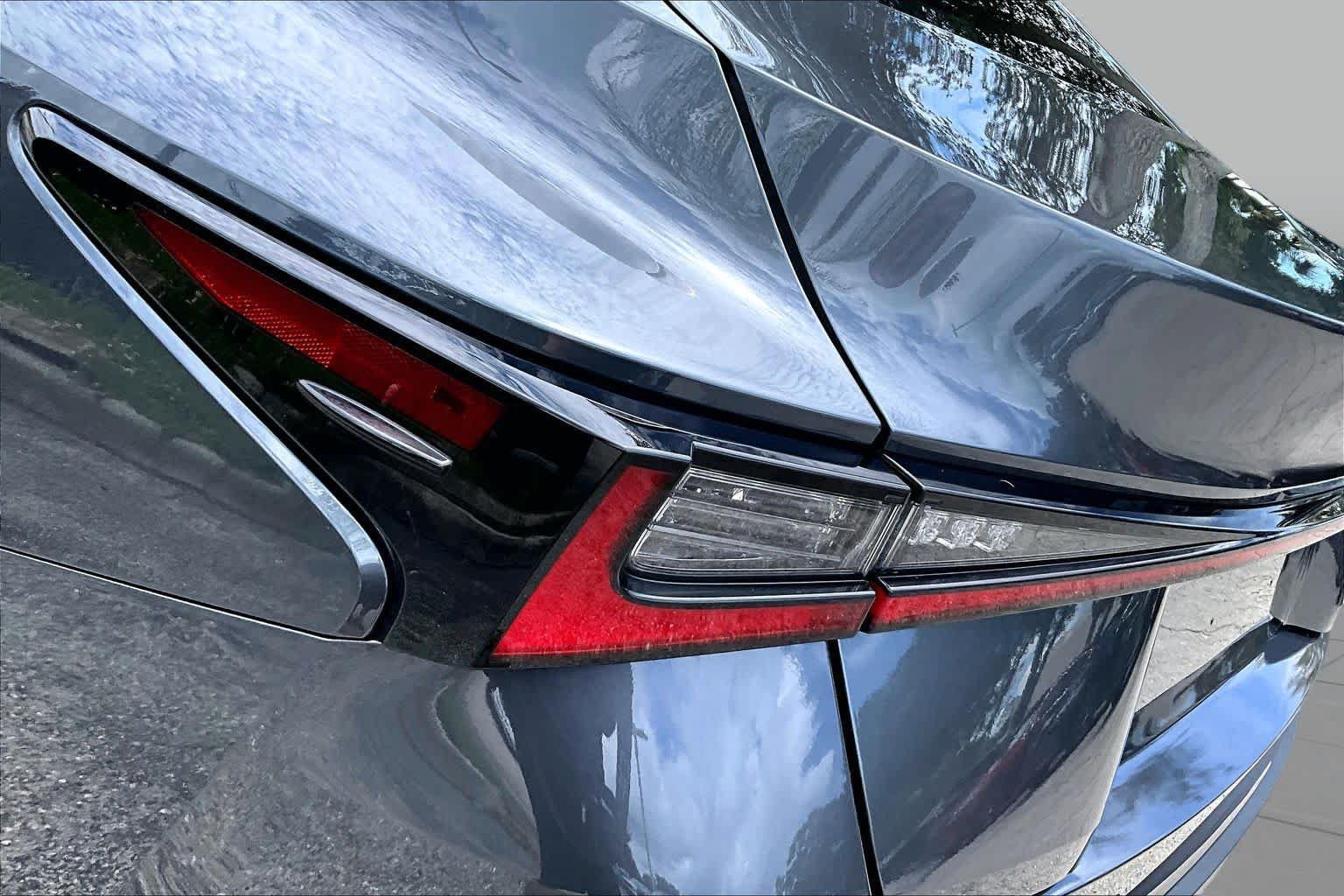 Used 2025 Lexus IS 300 w/ Premium Package RWD image 29