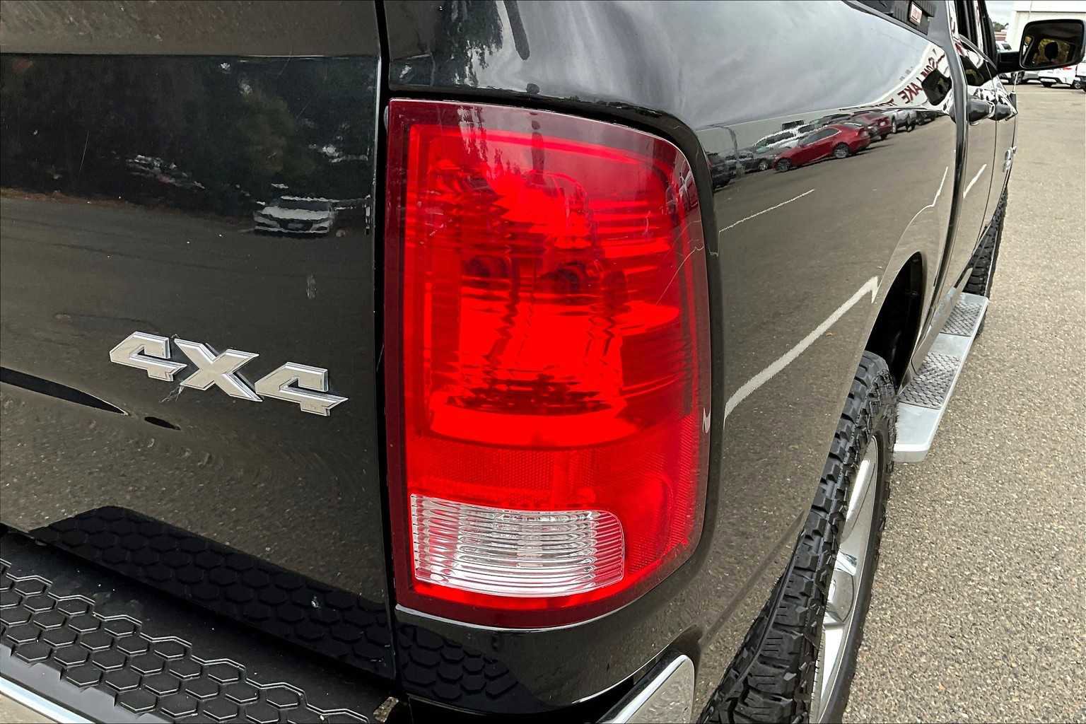 Used 2015 RAM 1500 Big Horn image 28
