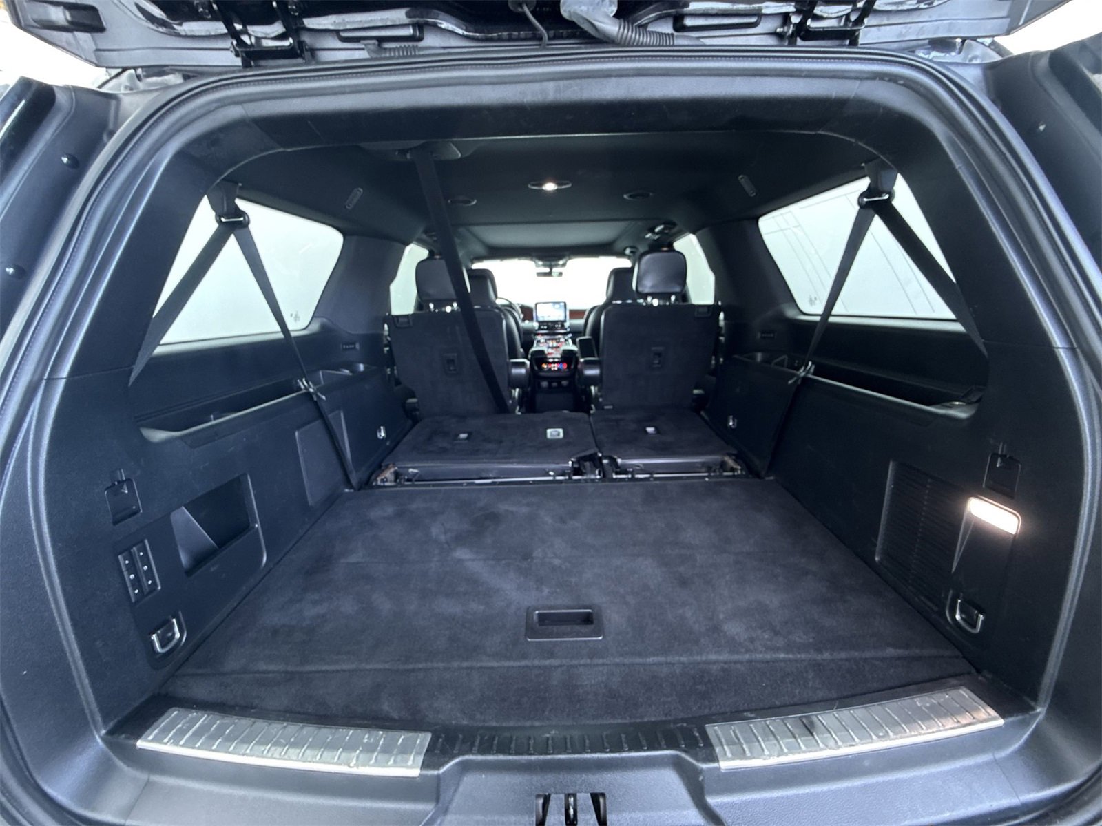 Used 2021 Lincoln Navigator L Reserve image 36