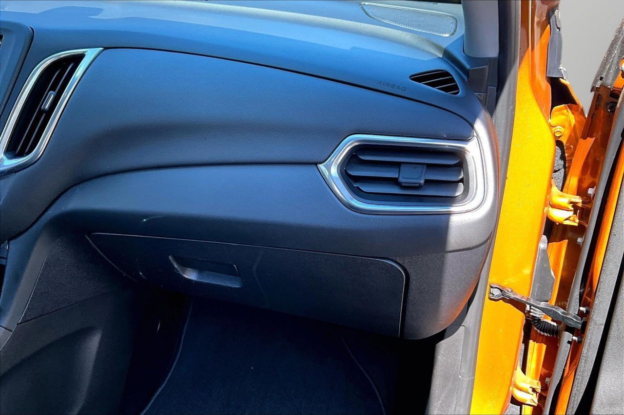 Used 2019 Chevrolet Equinox LT AWD/4WD image 18