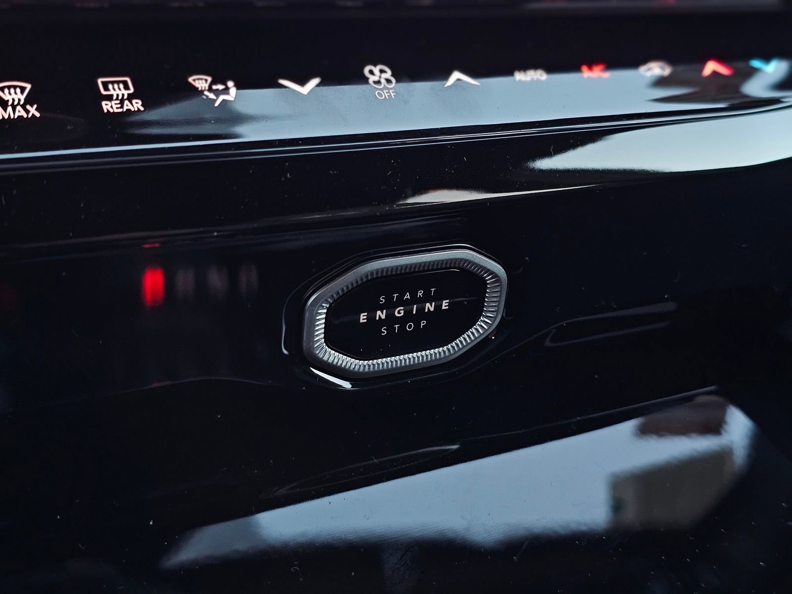 New 2026 Jeep Grand Cherokee L Limited image 13