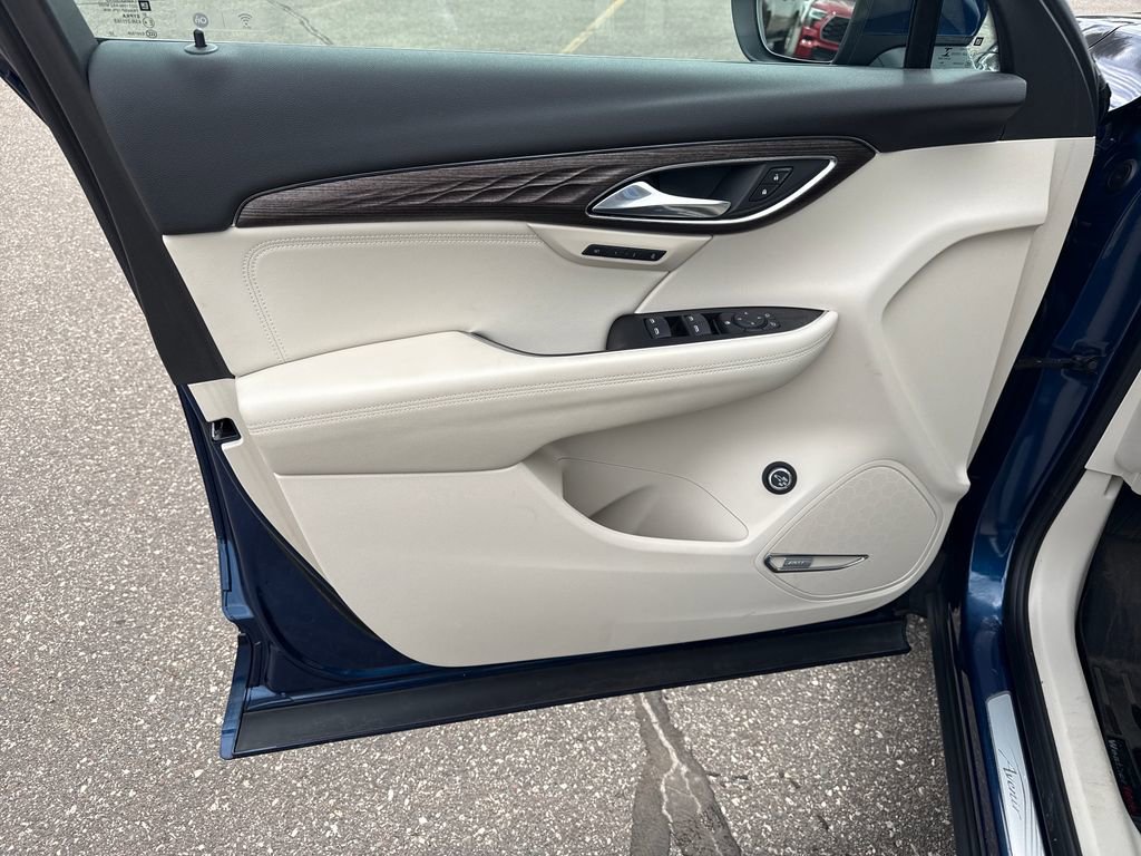Used 2023 Buick Envision Avenir AWD/4WD image 19