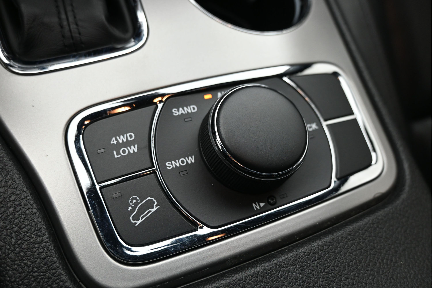 Used 2022 Jeep Grand Cherokee Limited AWD/4WD image 18