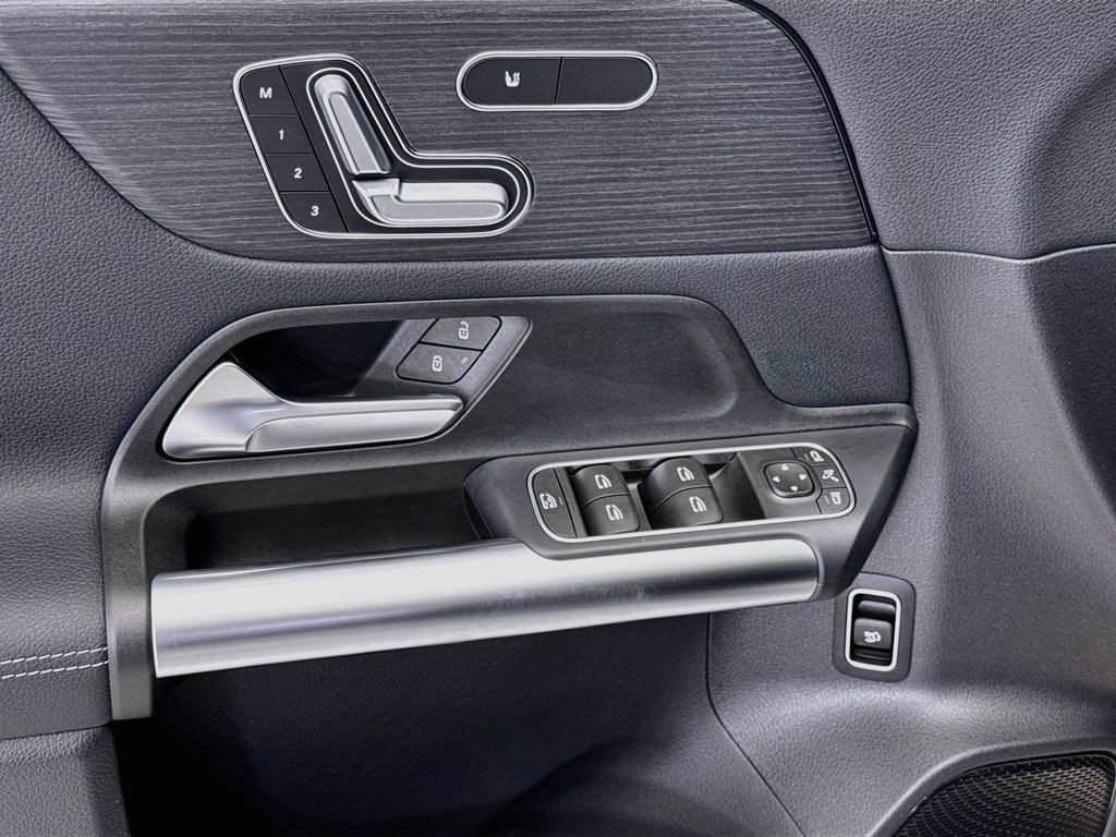 Certified 2026 Mercedes-Benz GLA 250 image 21