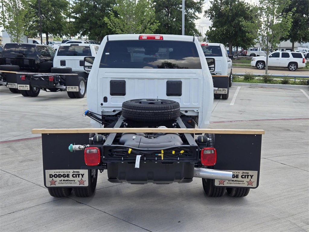 New 2025 RAM 3500 Tradesman w/ Chrome Appearance Group image 4