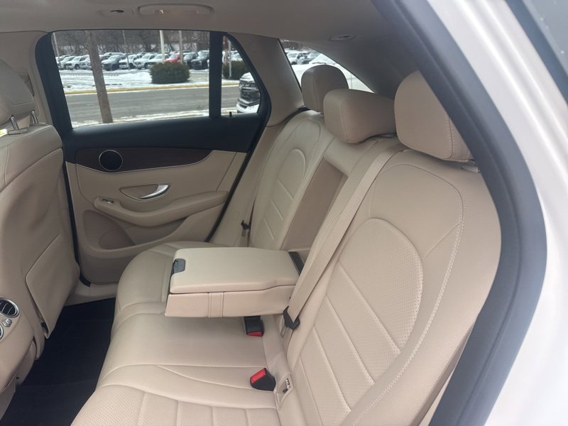 Used 2021 Mercedes-Benz GLC 300 4MATIC image 19