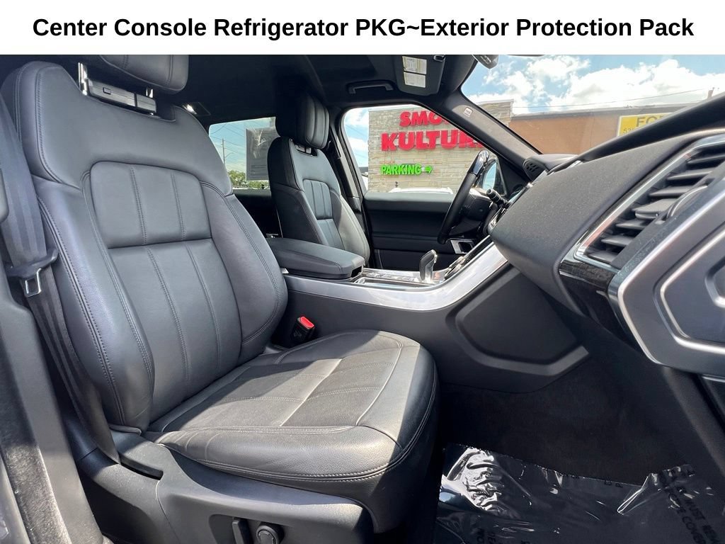 Used 2019 Land Rover Range Rover Sport SE AWD/4WD image 32