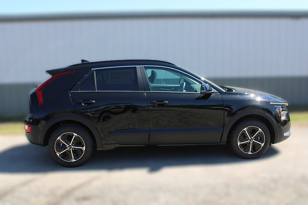 New 2026 Kia Niro FWD image 5