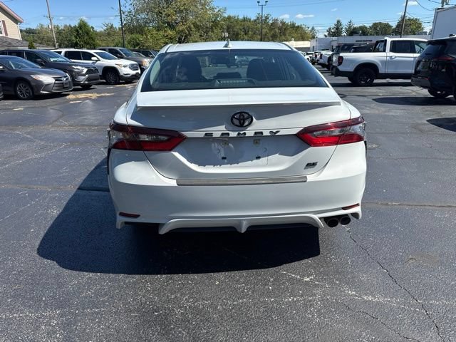 Used 2023 Toyota Camry SE w/ Cold Weather Package FWD image 6