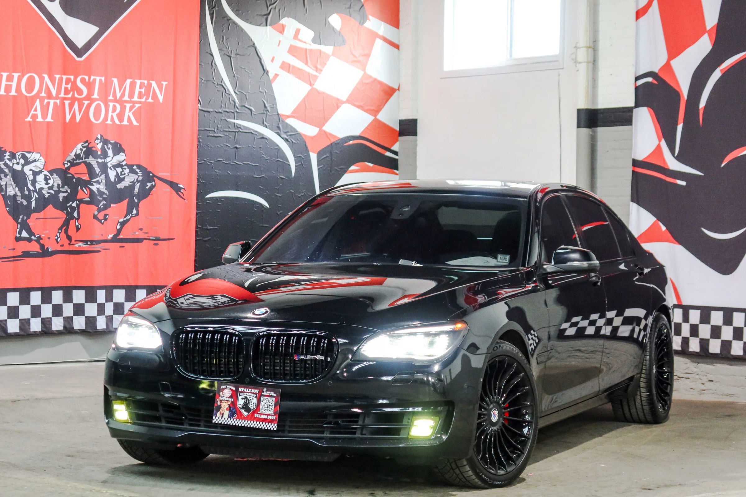 Used 2013 BMW 760Li RWD image 1