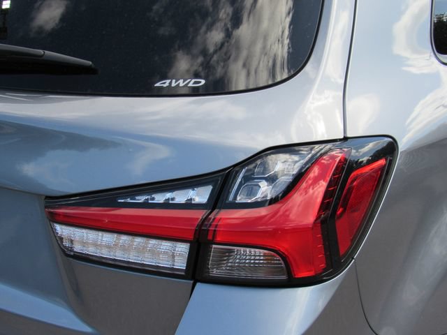 Used 2024 Mitsubishi Outlander Sport ES AWD/4WD image 11