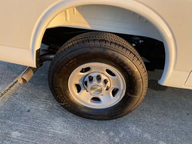 New 2026 Chevrolet Express 2500 RWD image 10