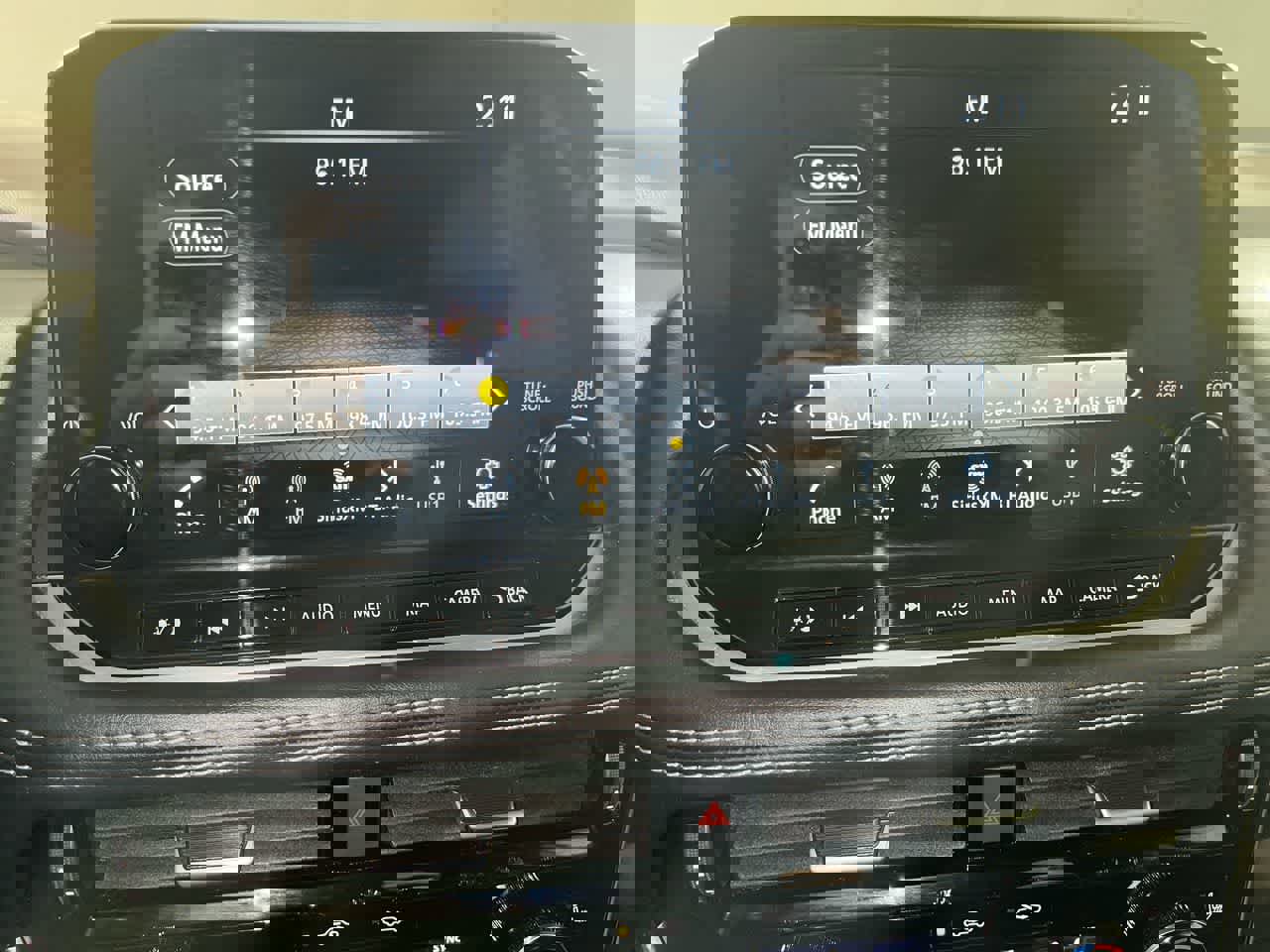 Used 2023 Nissan Rogue SL w/ SL Premium Package image 18