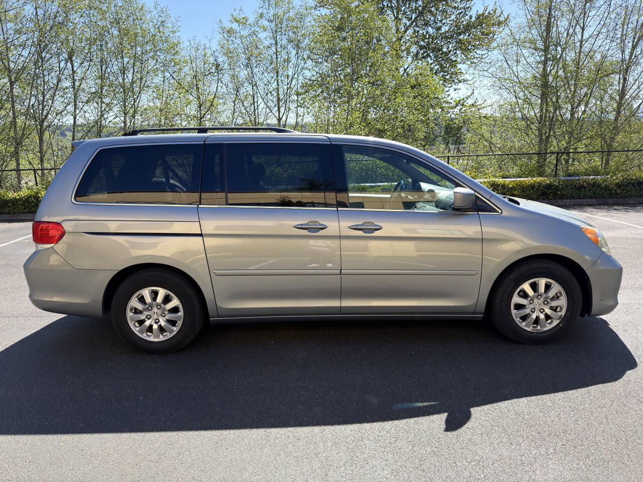 Used 2010 Honda Odyssey EX-L image 4