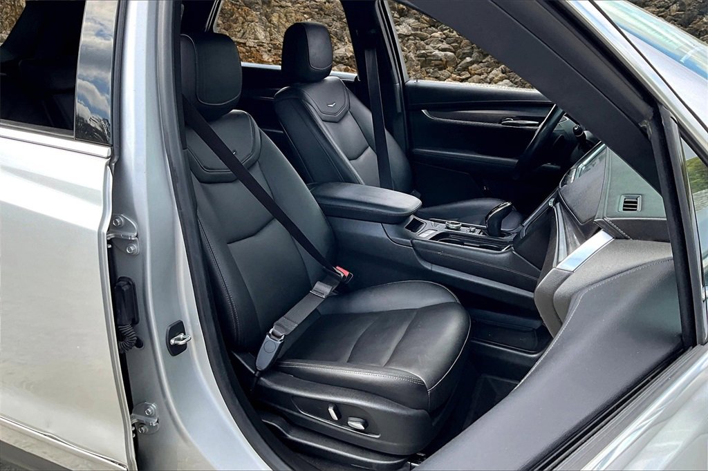 Used 2020 Cadillac XT5 Luxury w/ LPO, Floor Liner Package image 7