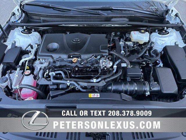 Used 2022 Toyota Avalon XSE image 9