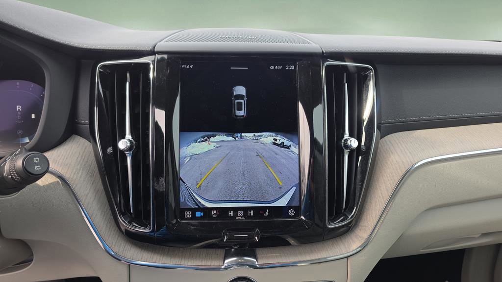 Used 2022 Volvo XC60 B5 Inscription w/ Advanced Package image 28