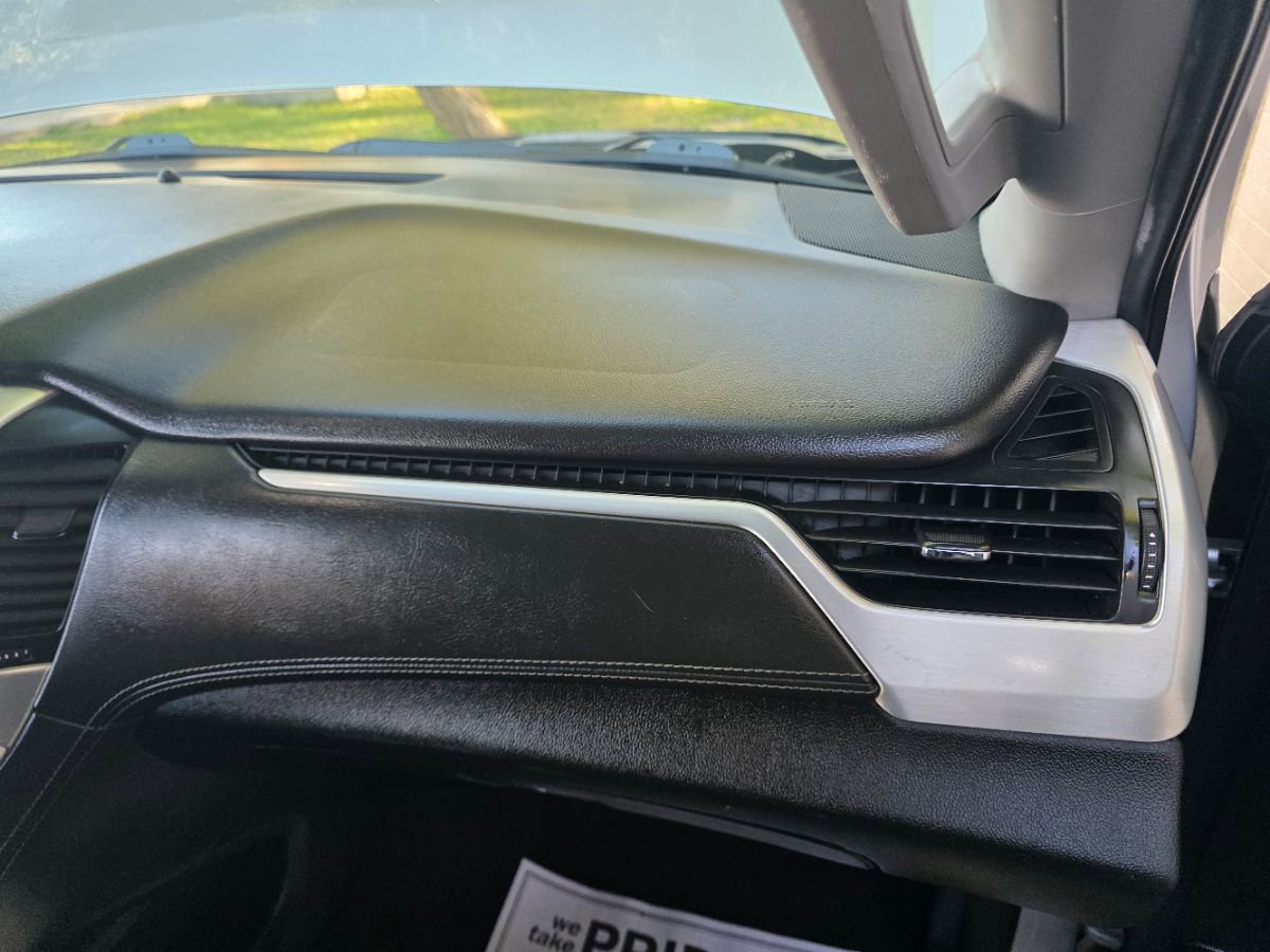 Used 2019 GMC Yukon XL SLT w/ Open Road Package image 29